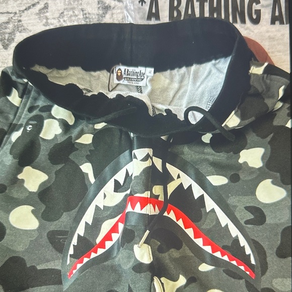 A Bathing Ape Men's Camouflage Athletic Shorts - Black - Picture 2 of 3